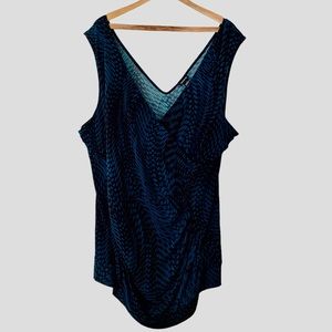 Torrid Teal Sleeveless Shirred Surplice Tank Top NWT Size 5 / 5X Stretchy V-Neck